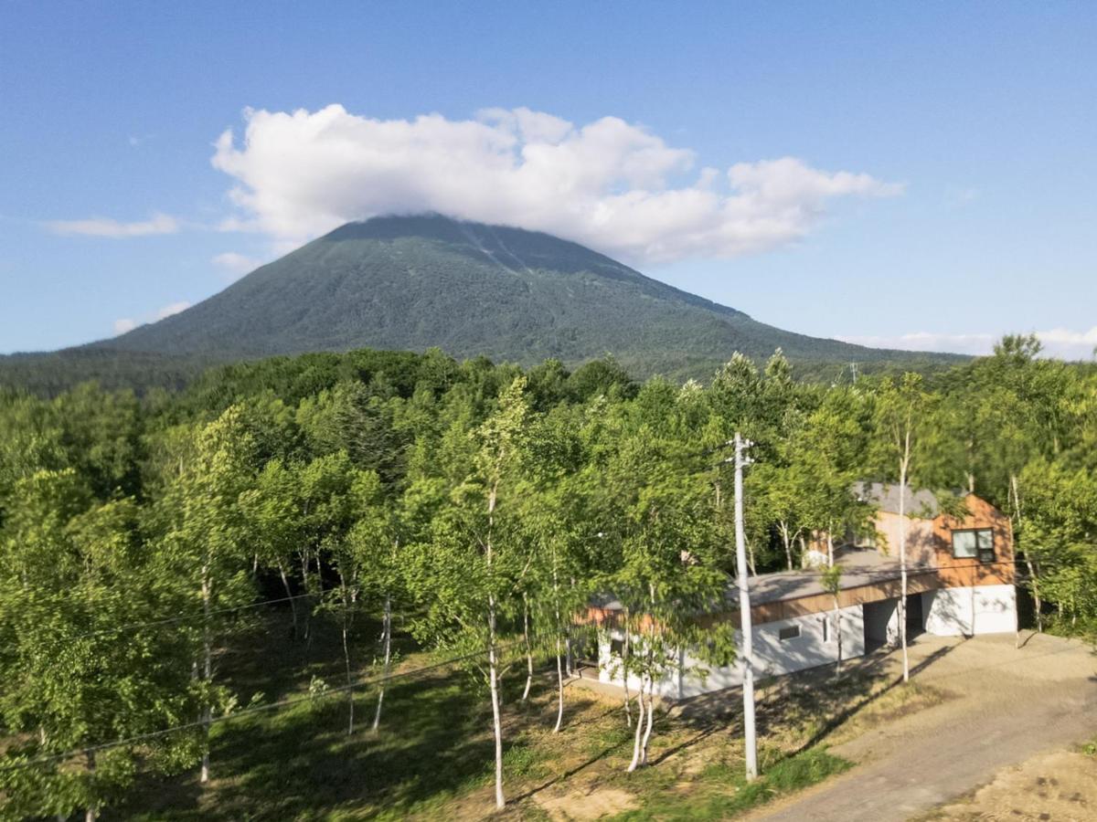 Gasthaus Coboushi ハナレ Niseko Exterior foto